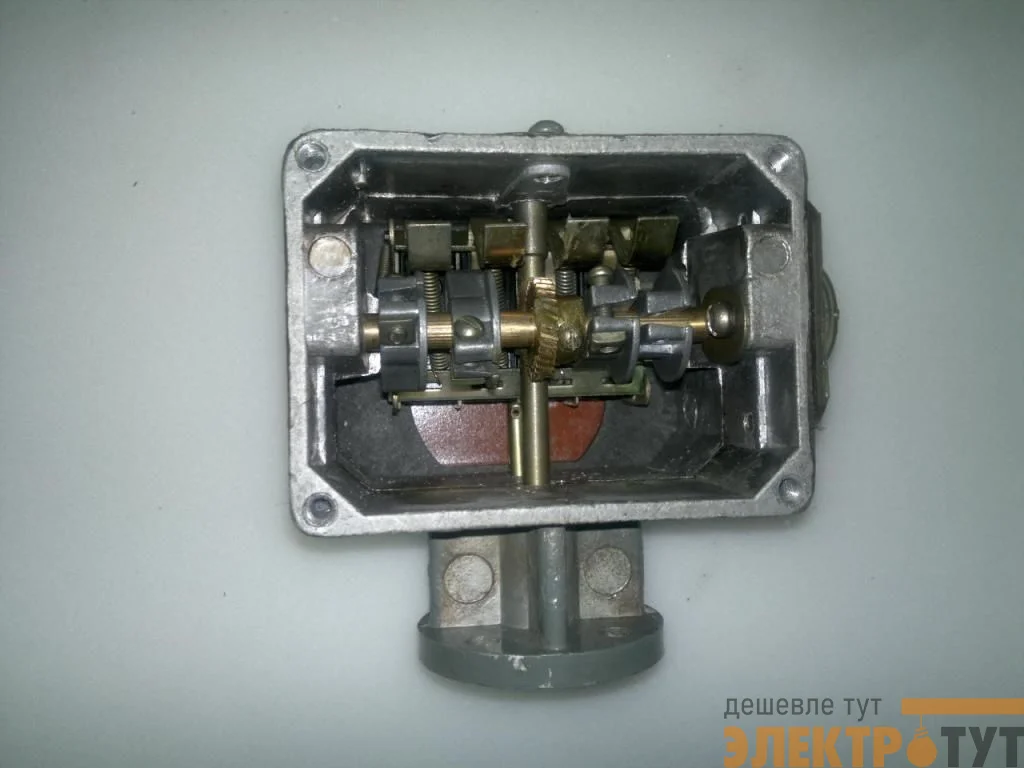 Концевой выключатель ВП-4М исп.3 I=240