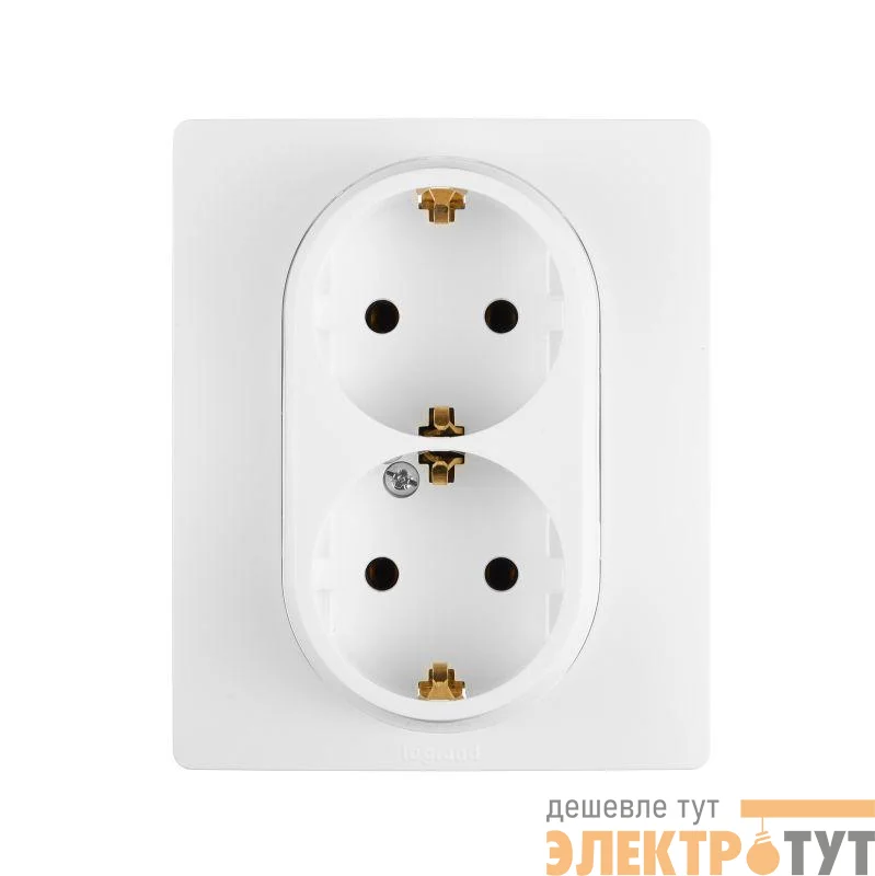 Розетка 2-м СП Etika 16А IP20 250В 2P+E с заземл. немецк. стандарт винт. клеммы в сборе бел. Leg 672223