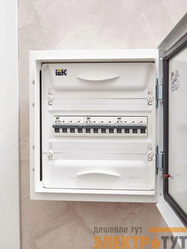 Выключатель автоматический модульный 4п C 16А M06N ARMAT IEK AR-M06N-4-C016