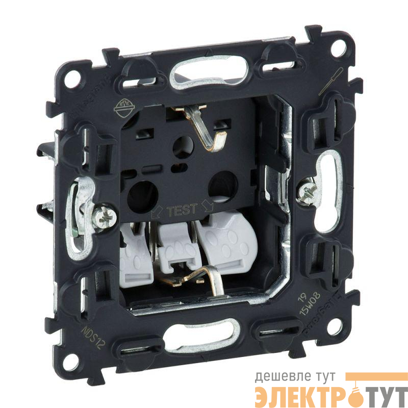 Розетка 1-м СП Valena In'matic 16А IP20 250В 2P+E защ. шторки безвинтов. клеммы механизм Leg 753030