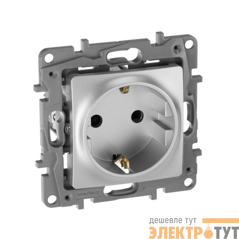 Розетка 1-м СП Etika 16А IP31 250В 2P+E с заземл. защ. шторки немецк. стандарт винтов. клеммы механизм алюм. IEK 672422