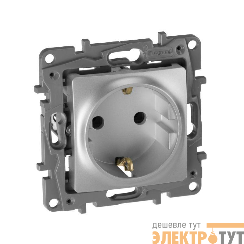 Розетка 1-м СП Etika 16А IP20 250В 2P+E с заземл. немецк. стандарт винтов. клеммы механизм алюм. IEK 672421