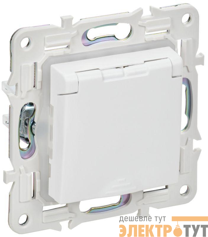 Розетка 1-м SKANDY 16А IP44 с заземл. защ. шторки с крышкой SK-R11W арктич. бел. IEK SK-R16-16-44-K01
